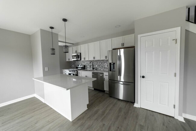 Building Photo - 2600 Garrett Ave