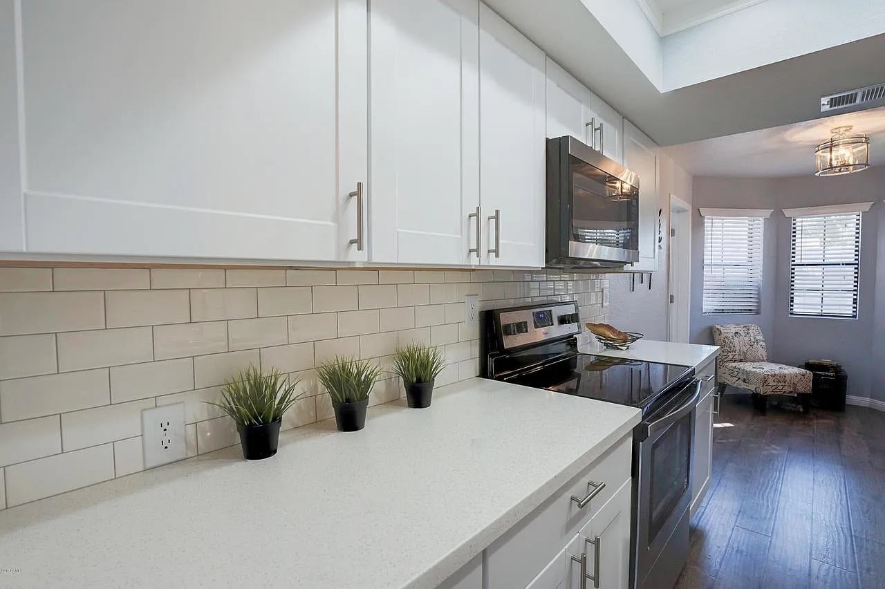 Building Photo - 5998 N 78th St