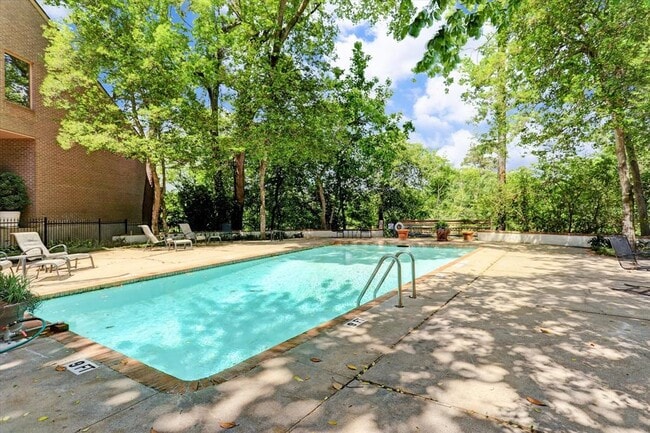 Building Photo - 40 River Hollow Ln