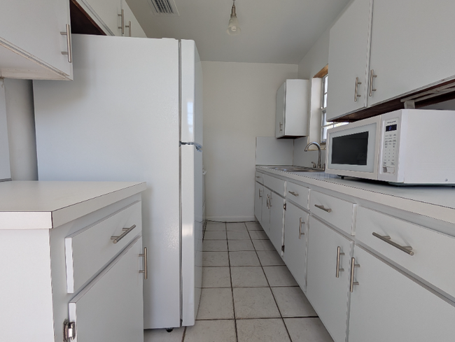 Building Photo - 10710 SW 147th St