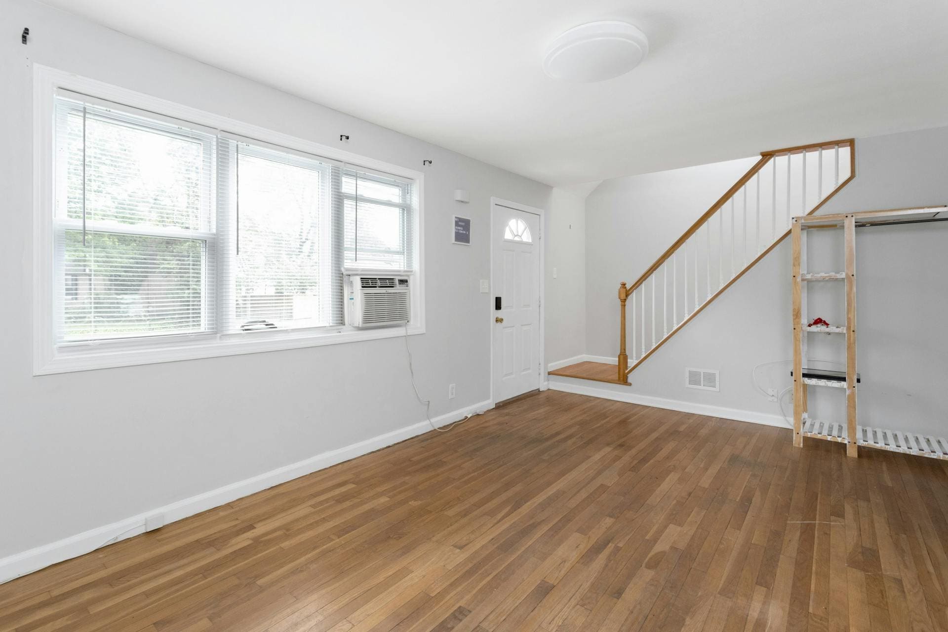 Building Photo - 152 Loftus Cir