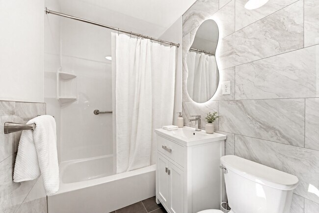 Building Photo - 47 Bayberry Dr