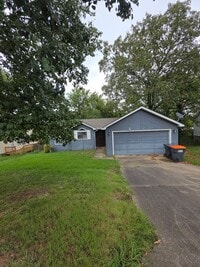 Building Photo - 408 Austin Cir