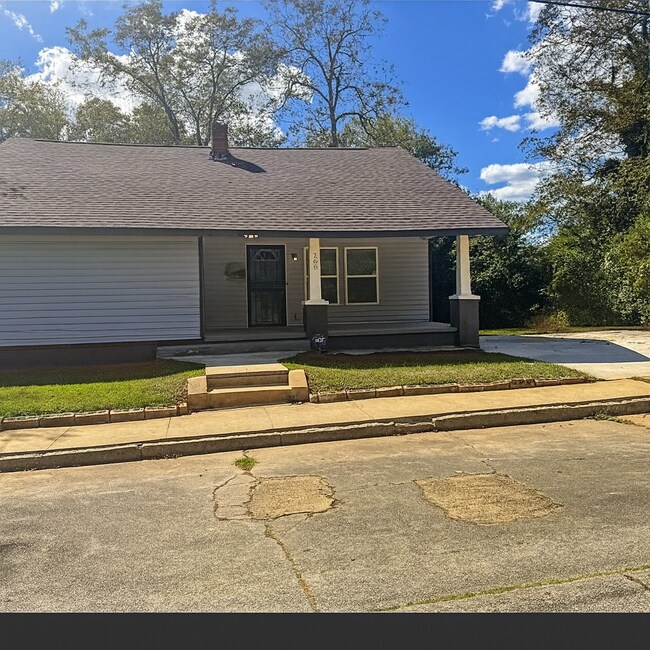 Building Photo - 260 Balkcom Ave