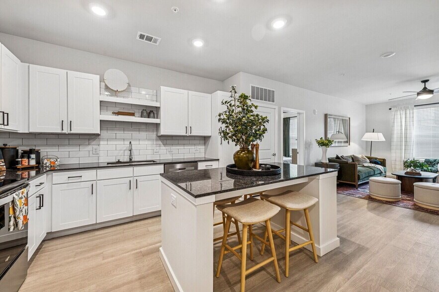 Interior Photo - Ascend Morganton Park