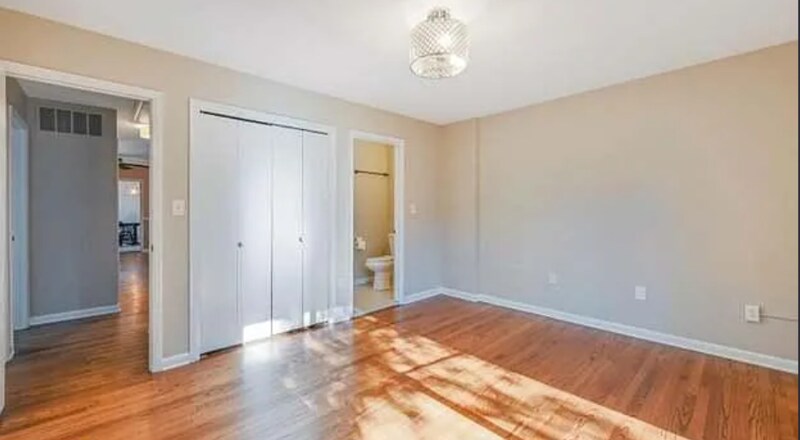 Building Photo - 752 Ticonderoga Ave