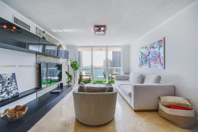 Building Photo - 31 SE 5th St