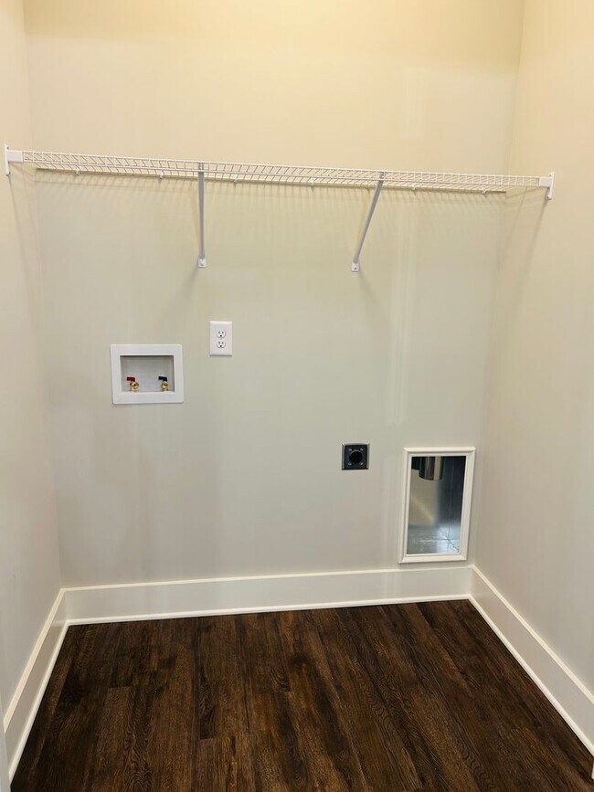 Building Photo - Vicars Construction LLC