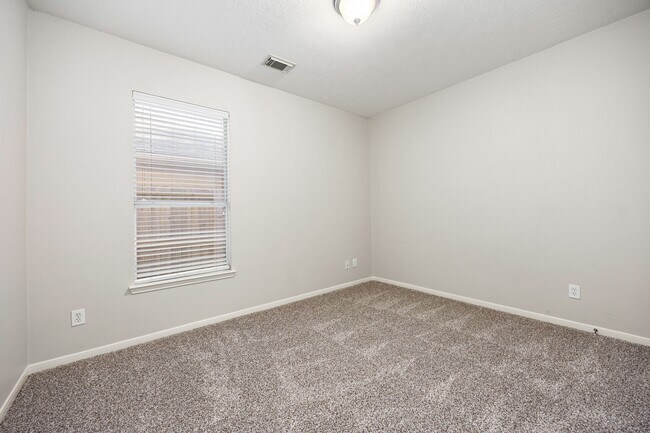 Building Photo - 25202 Florina Ranch Dr