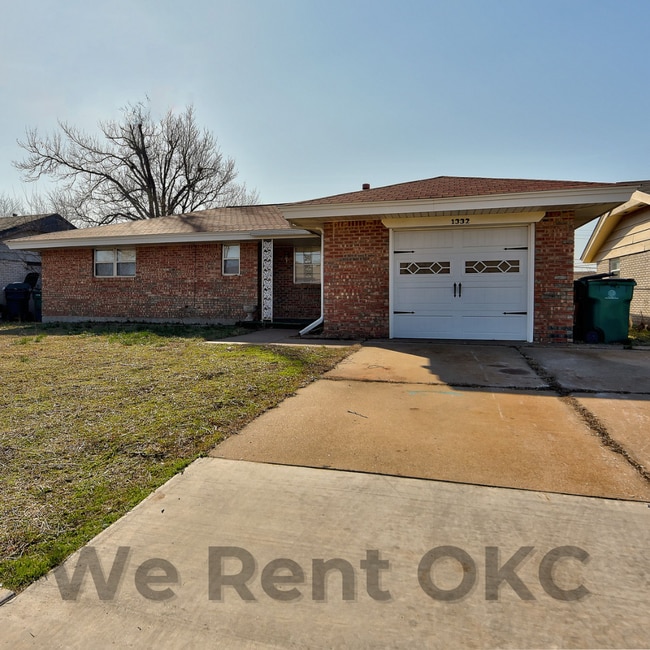 Building Photo - 1332 SW 77th Pl