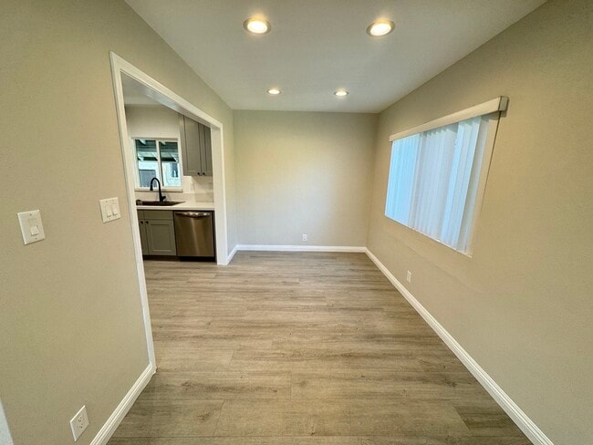 Building Photo - 3031 Langford Pl