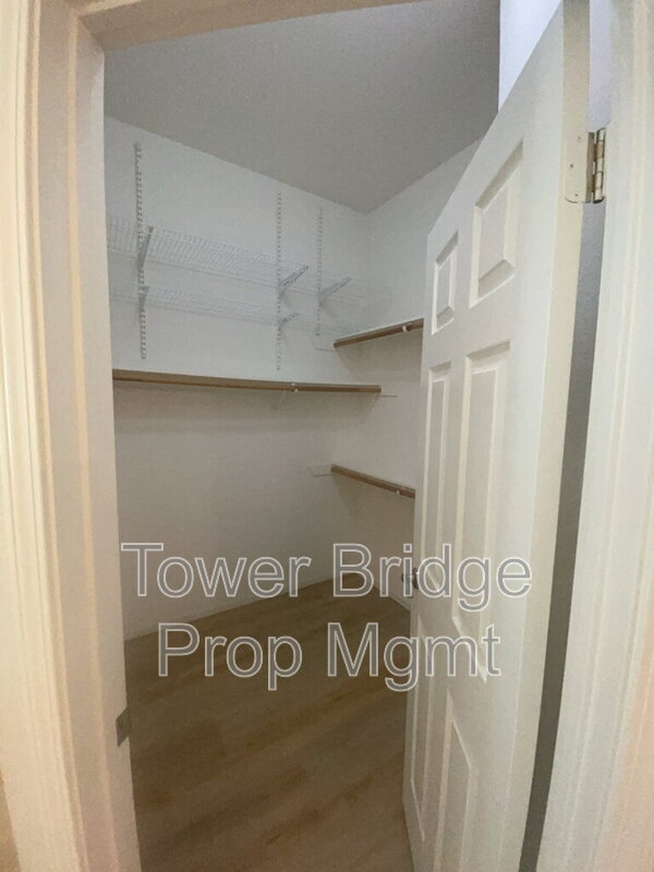 Building Photo - 1515 Knight Ct