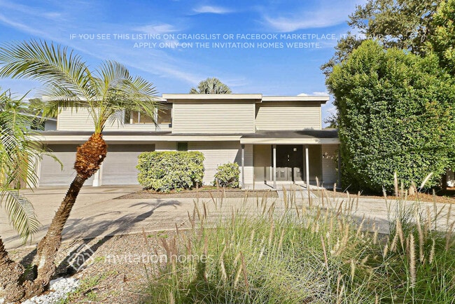 Building Photo - 1021 Brookside Dr