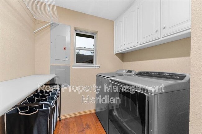 Building Photo - 20 Timberline Dr