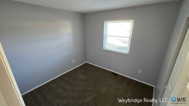 Building Photo - 3BD 1BTH Ranch in the Pleasant Run Neighbo...