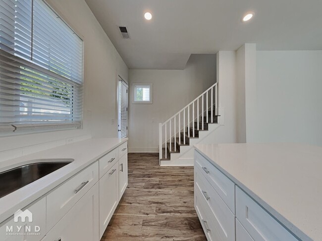 Building Photo - 1411 Walton Rd