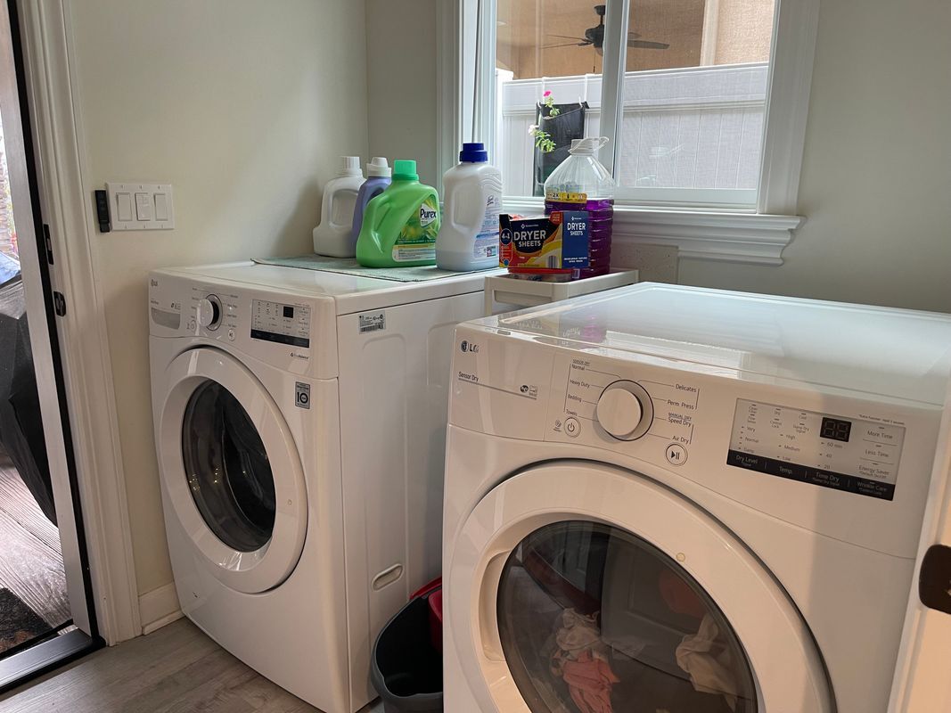 Building Photo - 6518 Walker Ave