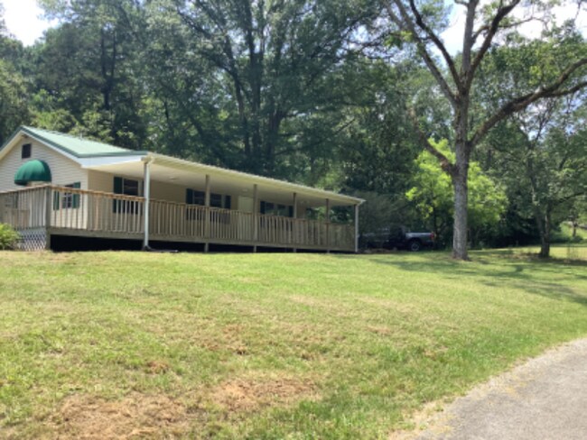 Building Photo - 200 Martin Dr