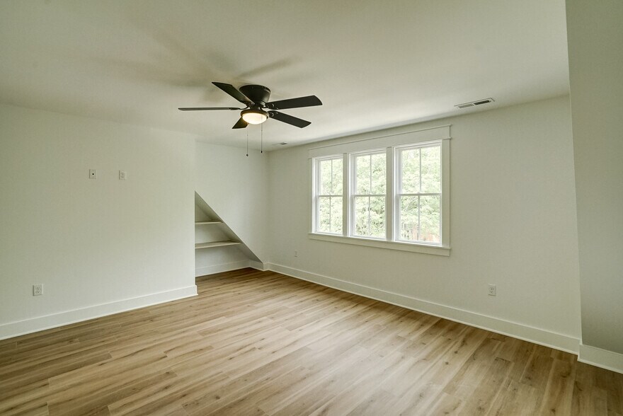 Building Photo - 3513 Idlewood Ave