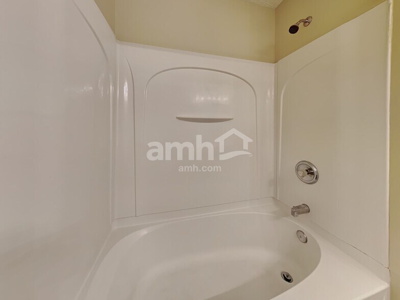 Building Photo - 5146 Torrey Ln