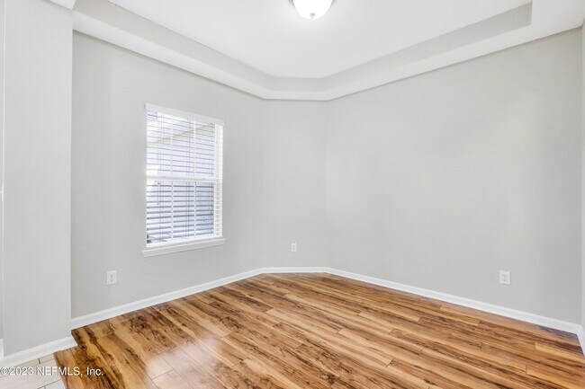 Building Photo - 12096 Coachman Lakes Way