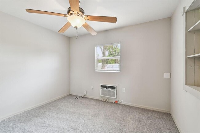 Building Photo - 206 N Montclair Ave