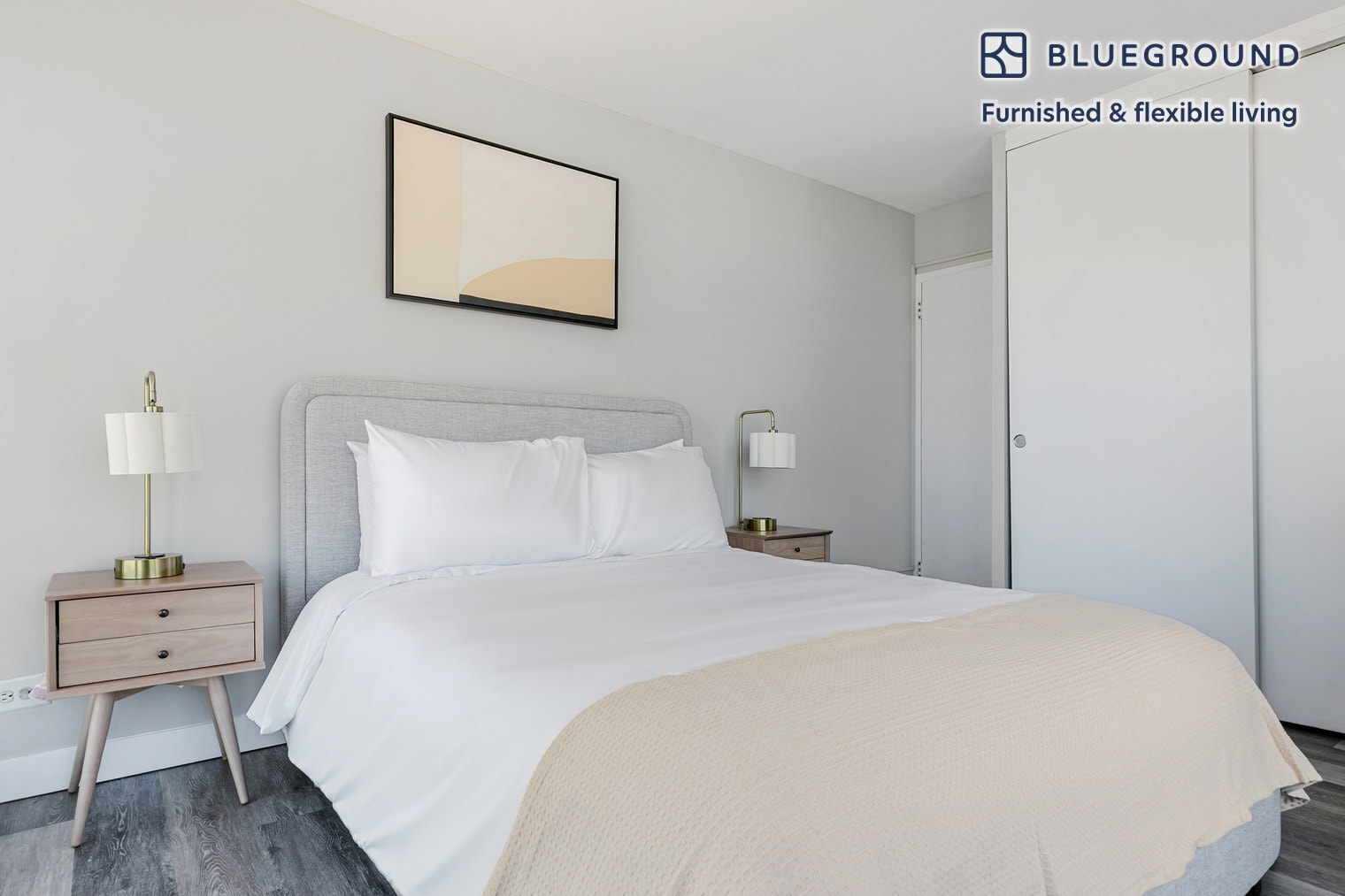 Building Photo - 5600 N Sheridan Rd