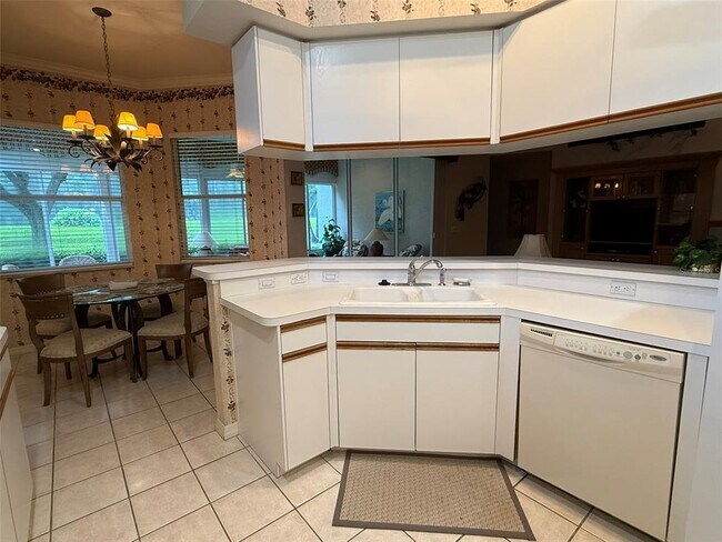 Building Photo - 5107 Pinnacle Dr
