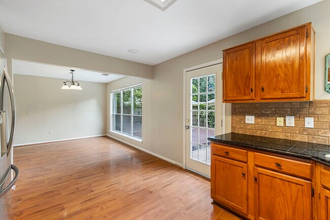 Building Photo - 207 N Dreamweaver Cir