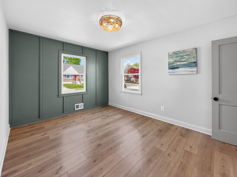 Building Photo - 101 Elinor Ave