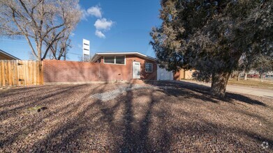 Building Photo - Cute Rancher in Security/Widefield