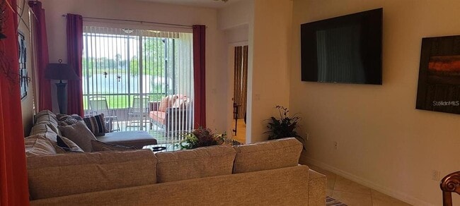 Building Photo - 2310 Palm Tree Dr