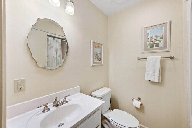 Building Photo - 409 Debordieu Blvd