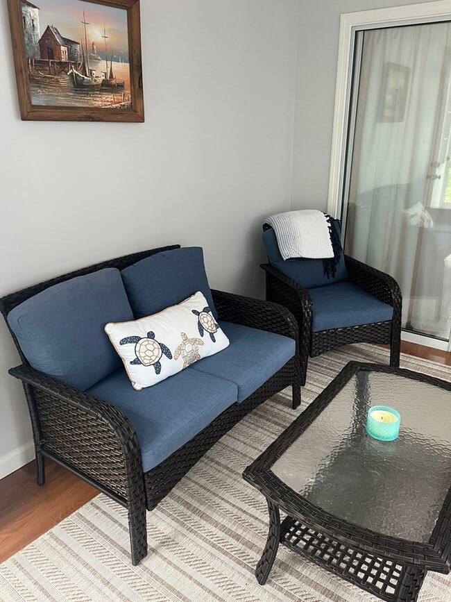 Building Photo - Fully updated 2Bd / 2Br Bassett Pond Condominium in West Yarmouth