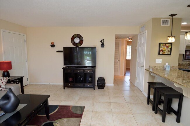 Building Photo - 5245 Coquina Key Dr SE