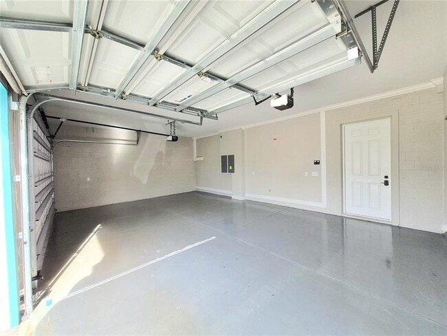 Building Photo - 8521 Dubochet St