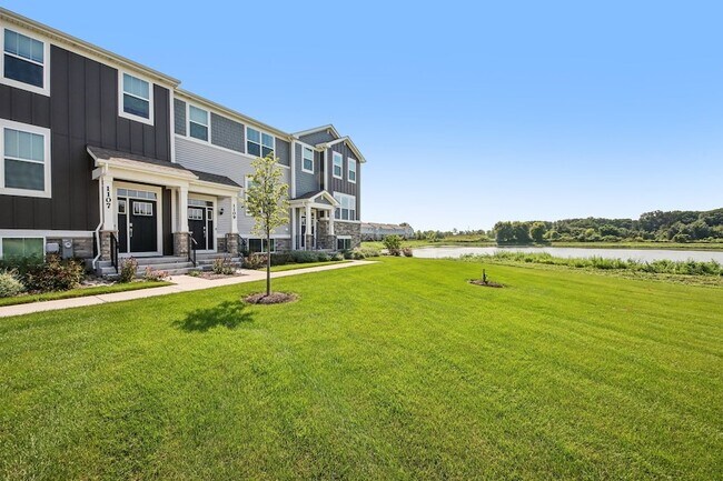Building Photo - 1109 Atterberg Rd