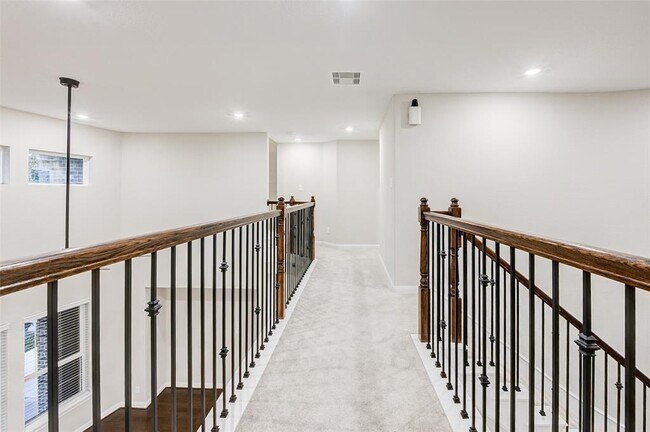 Building Photo - 14017 Northline Lake Dr