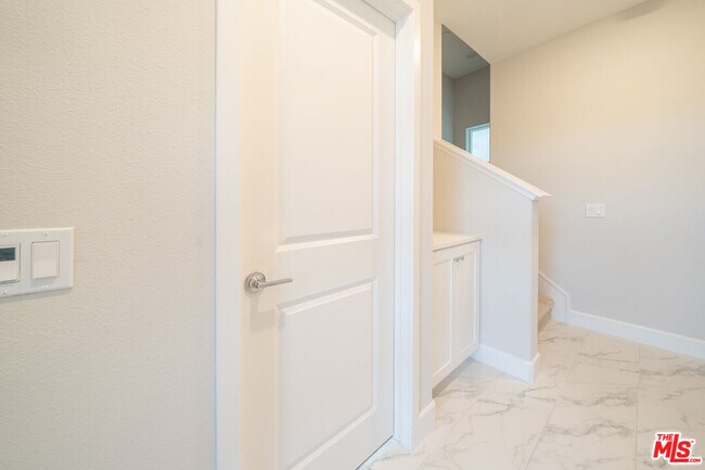 Building Photo - 3015 Tallahassee Ln