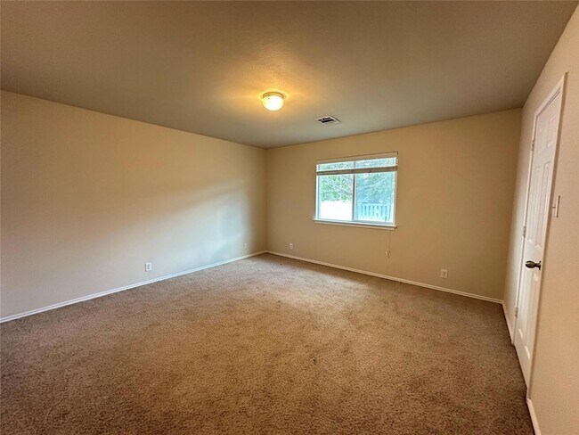 Building Photo - 18520 Mammoth Cave Blvd