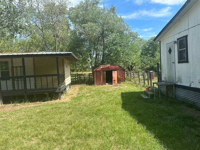 Building Photo - 20314 Great Lake St