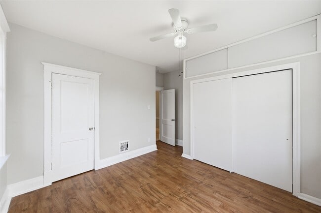 Building Photo - 4162 Shenandoah Ave