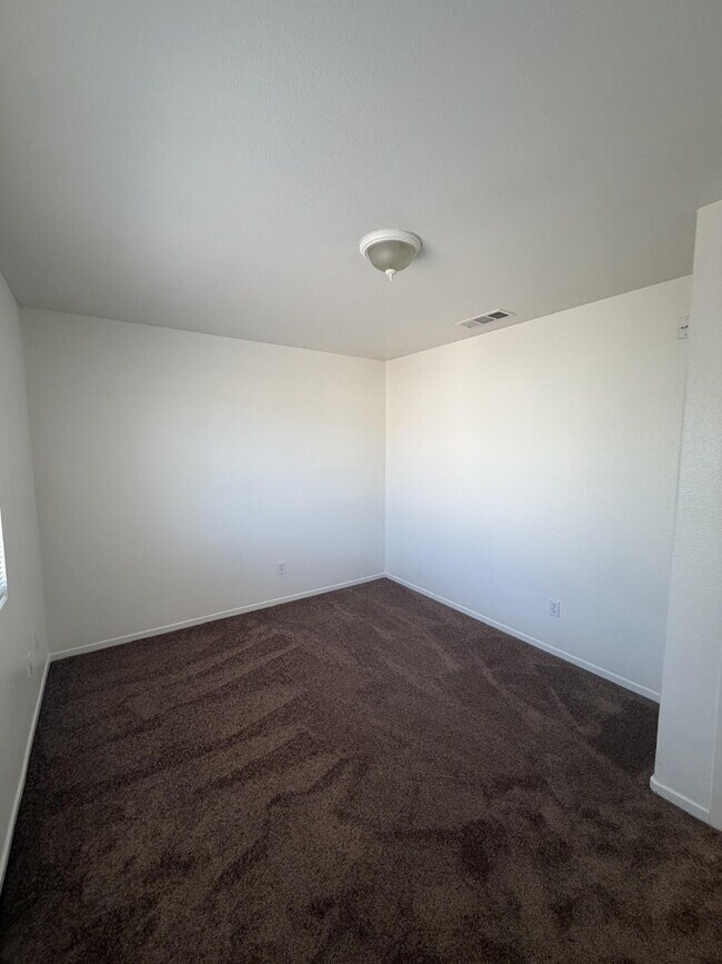 Building Photo - 4370 Mathias Way