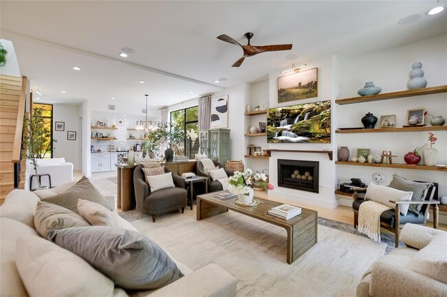 Building Photo - 7810 Hardy Dr