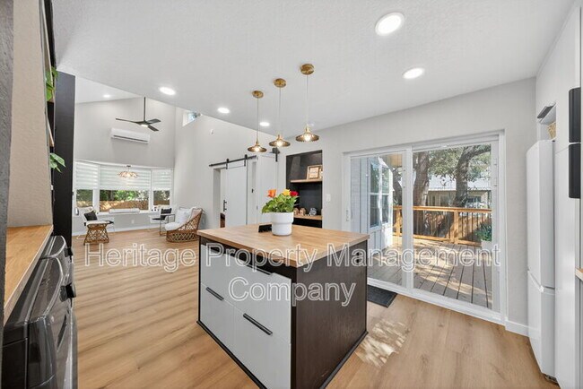 Building Photo - 9115 Timber Ranch