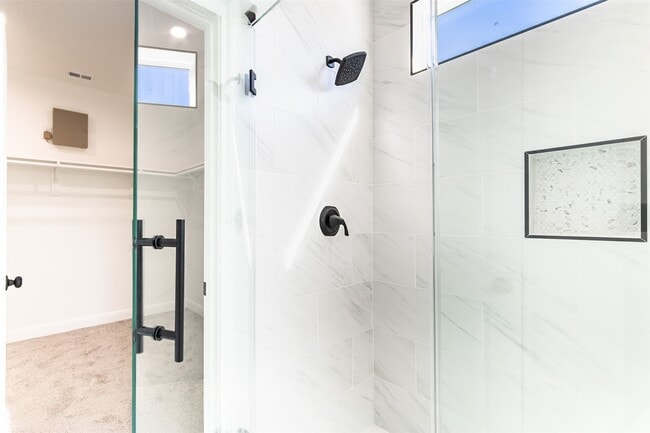 Building Photo - 4008 Bennington St