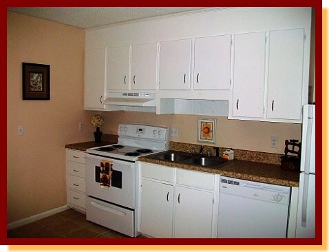 Kitchen - 121 Beatty Downs Rd