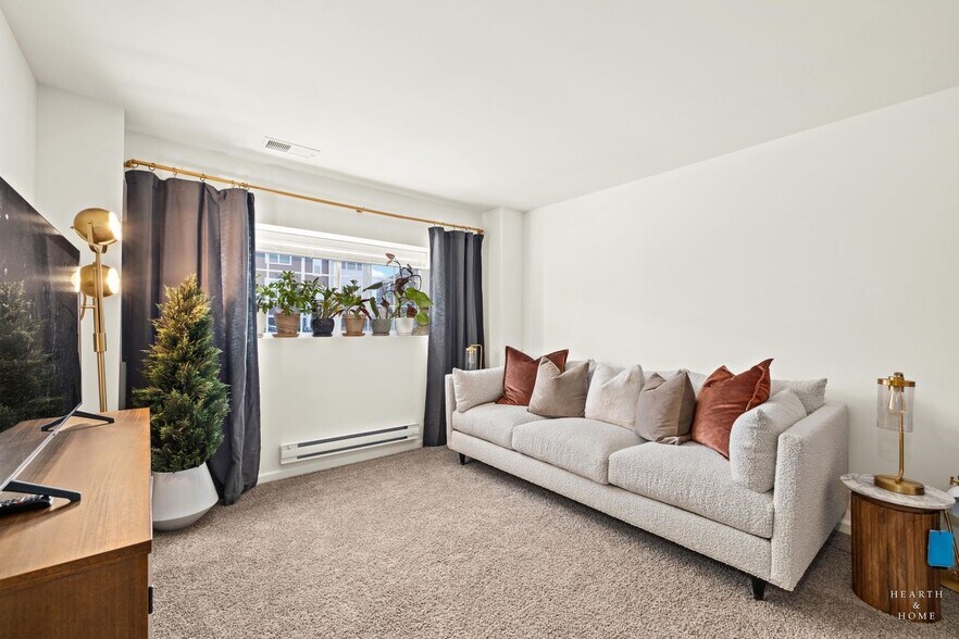 Furnished Bonus Room View - 6550 Linden Trl