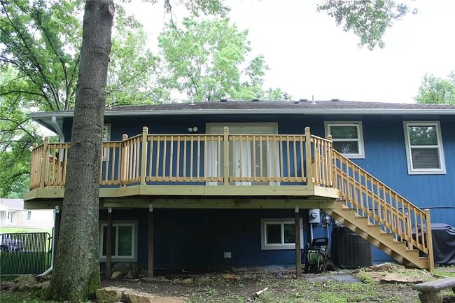 Building Photo - 1467 Grandview Dr