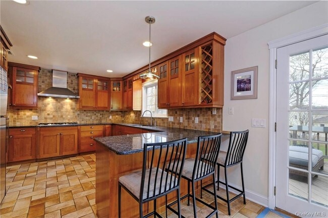 Building Photo - 38 Shadow Ln